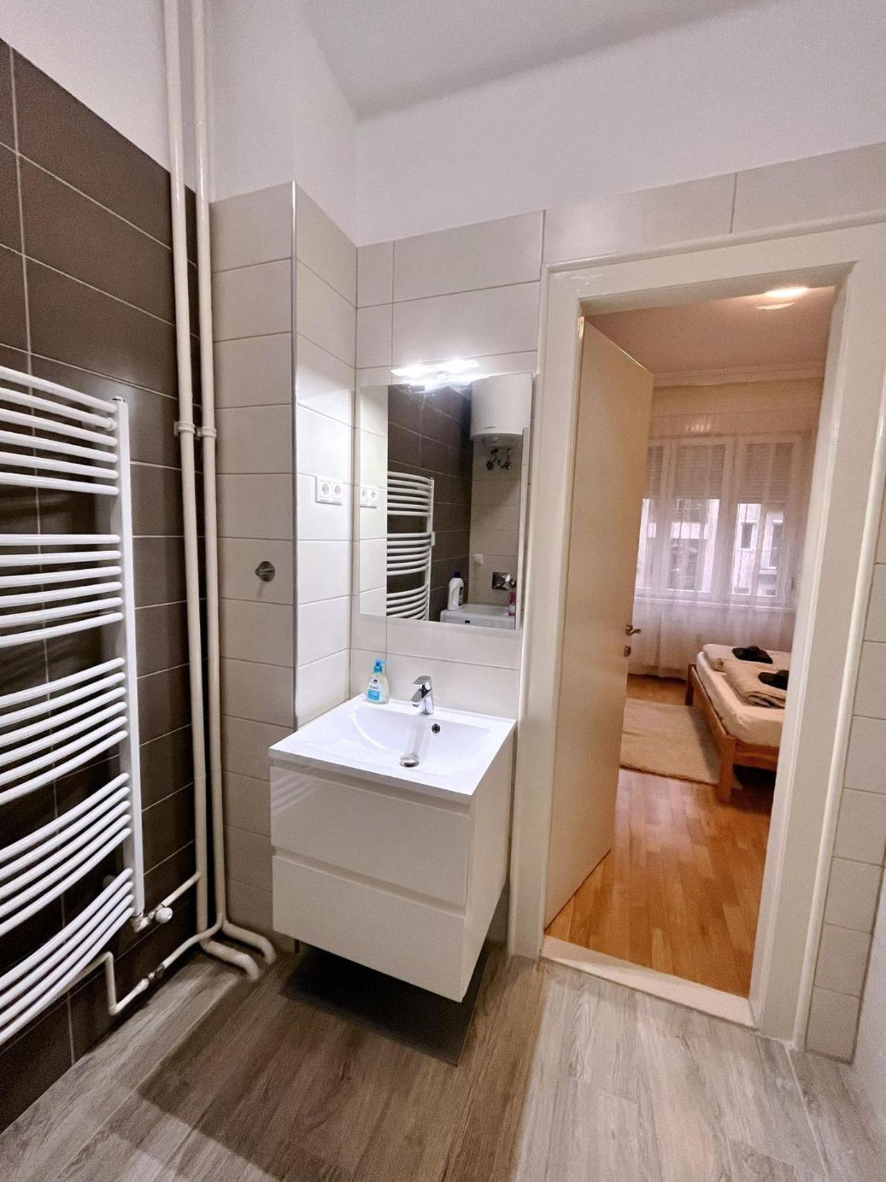 Boutique Family Apartment In The Heart Of City Budapest Exteriör bild