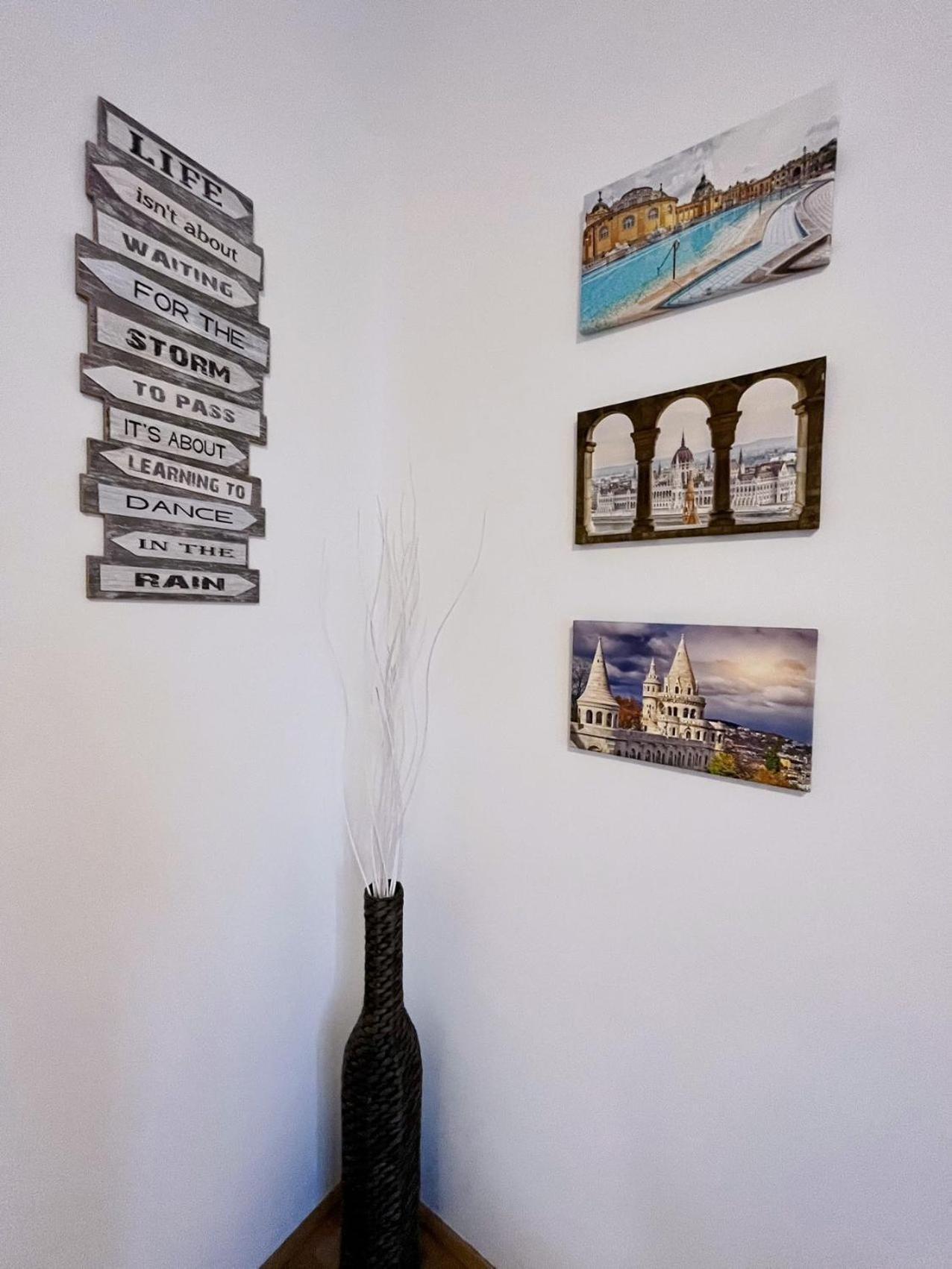 Boutique Family Apartment In The Heart Of City Budapest Exteriör bild