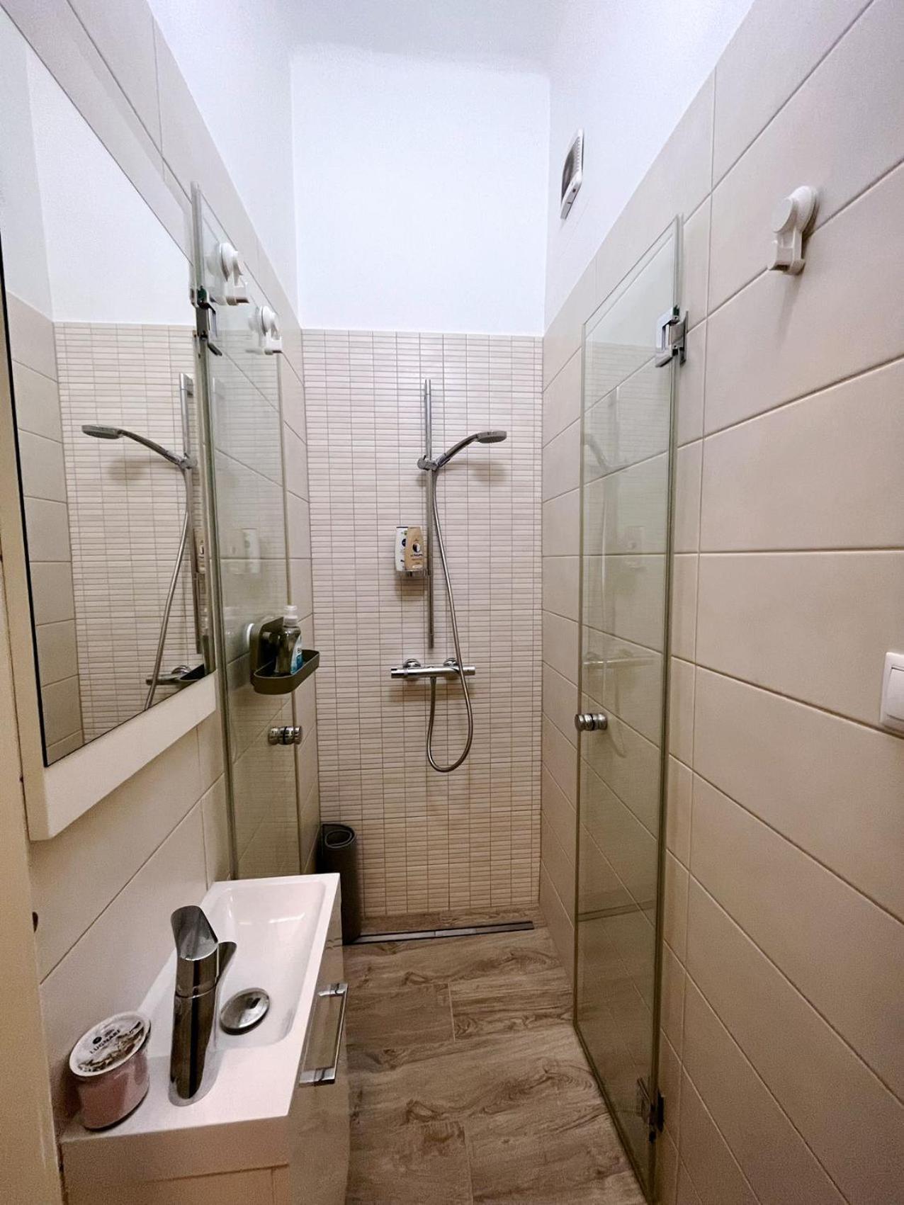 Boutique Family Apartment In The Heart Of City Budapest Exteriör bild