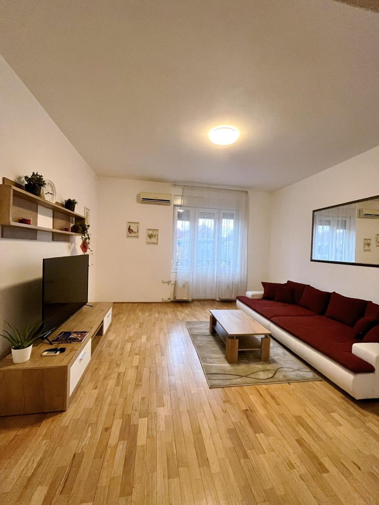 Boutique Family Apartment In The Heart Of City Budapest Exteriör bild